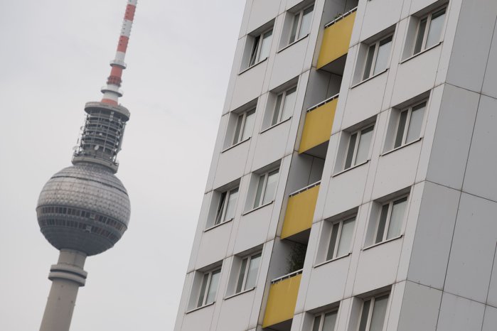 Marii pierzători ai naţionalizării apartamentelor propuse la Berlin? Vonovia, cel mai mare proprietar de apartamente din Europa, riscă astfel să piardă 8 miliarde de euro