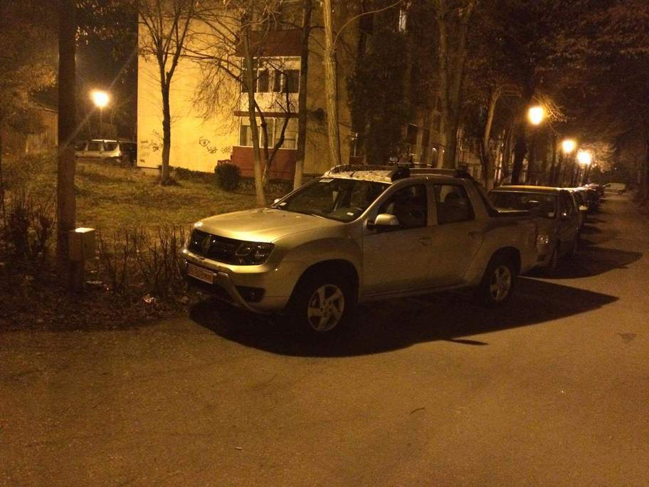 ProMotor: Un Duster pick-up suprins în teste pe străzile din Piteşti 
