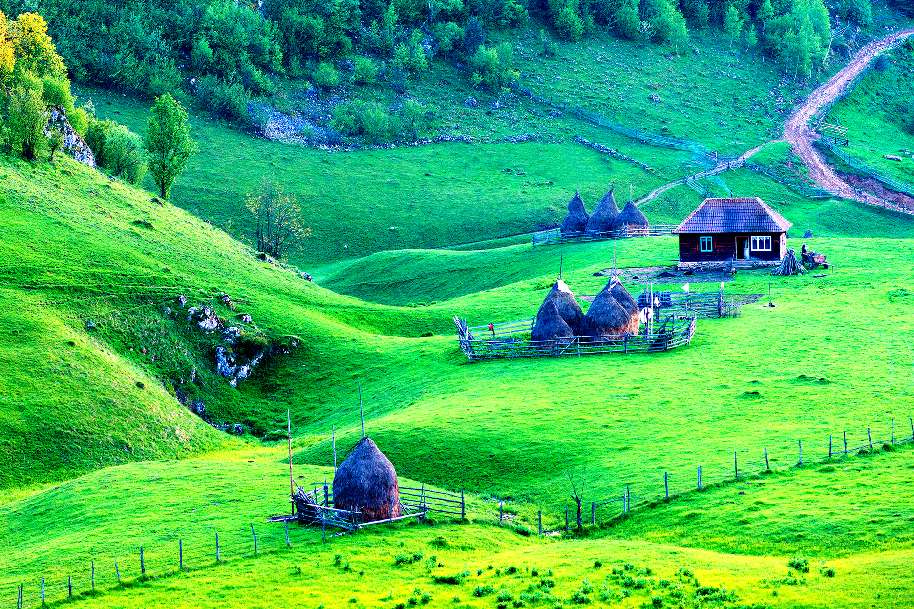 „Elveţia României”: locurile unde se află cele mai frumoase şase sate din ţara noastră