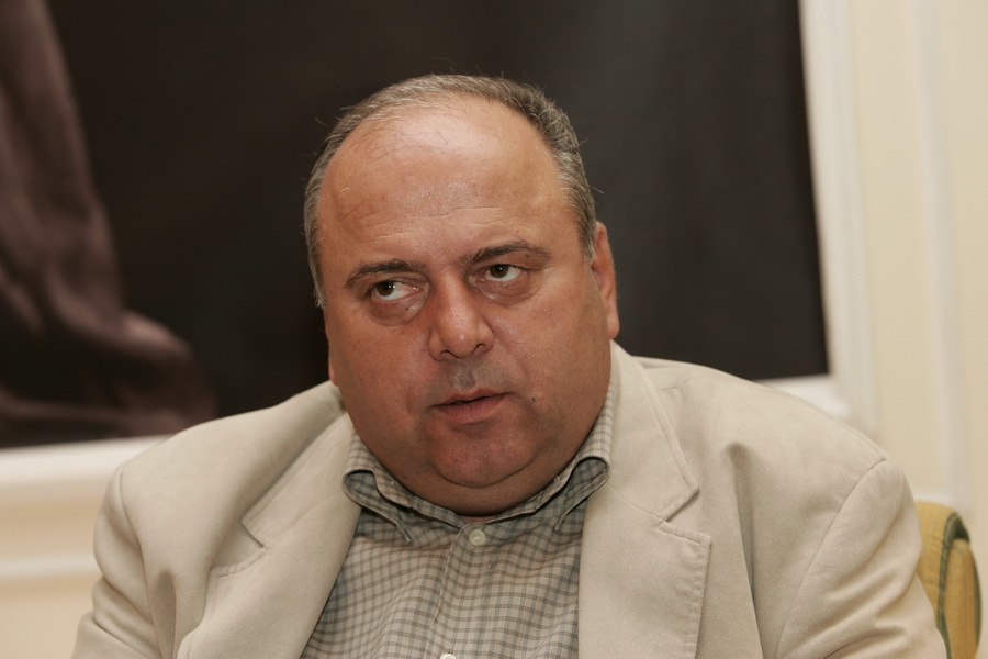 Primarul din Piatra Neamţ, Gheorghe Ştefan, audiat la DNA 