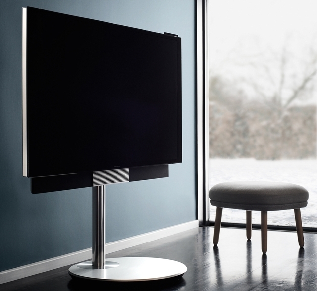 Televizorul inovator de la Bang & Olufsen care se învârte după telespectator