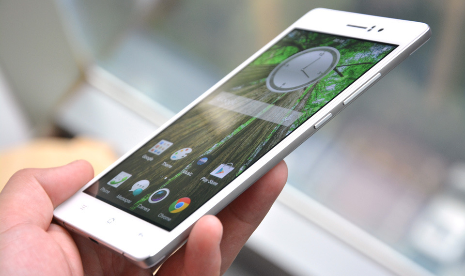 Oppo R5, cel mai subţire smartphone din lume cu doar 4.85 mm grosime