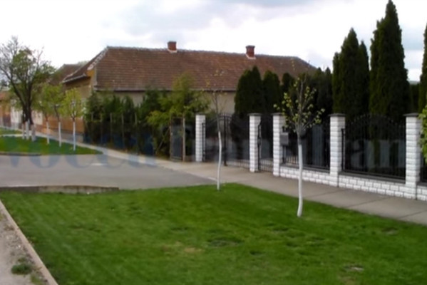 Mica Germanie din România: Satul în care şcoala are lift şi dotări de ultimă generaţie