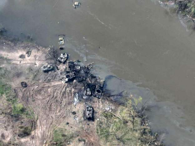 Un dezastru de proporţii. Rusia ar fi pierdut un întreg batalion în încercarea de a traversa râul Doneţ