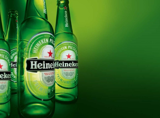 Băutorii de bere nu sunt deranjaţi de inflaţie: Heineken raportează vânzări peste aşteptări 
