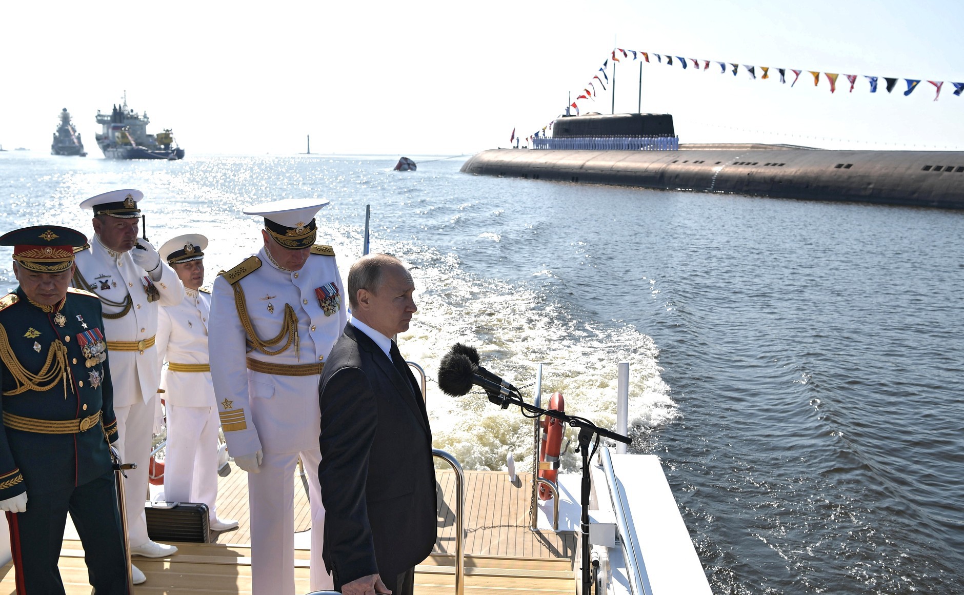 Putin vrea să facă o demonstraţie de forţă pentru a intimida NATO. A mobilizat un submarin pentru a testa o torpilă nucleară în Oceanul Arctic