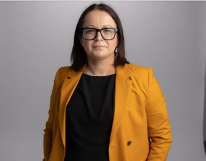 De ce unii oameni au succes şi alţii nu? Dr. Grace Lordan, profesor asociat la London School of Economics, specializată în ştiinţe comportamentale şi economie, autoarea cărţii Think Big, Take Small Steps and Build the Future You Want, vine în premieră, luni, la Bucureşti la ZF/KRUK Summit of Now
