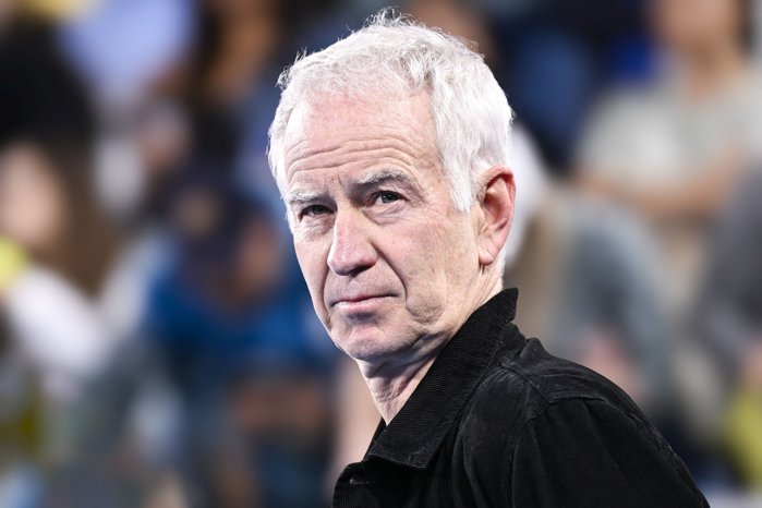 Legenda tenisului John McEnroe îşi vinde vila din Malibu pentru 35 mil. dolari. Proprietatea se află într-un cartier exclusivist în care au case Beyoncé, Jay-Z şi miliardarii din tehnologie