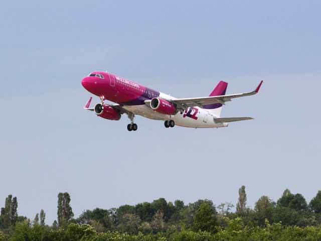 Wizz Air cere mai mulţi bani pe bagajul de cală decât pe biletul de avion
