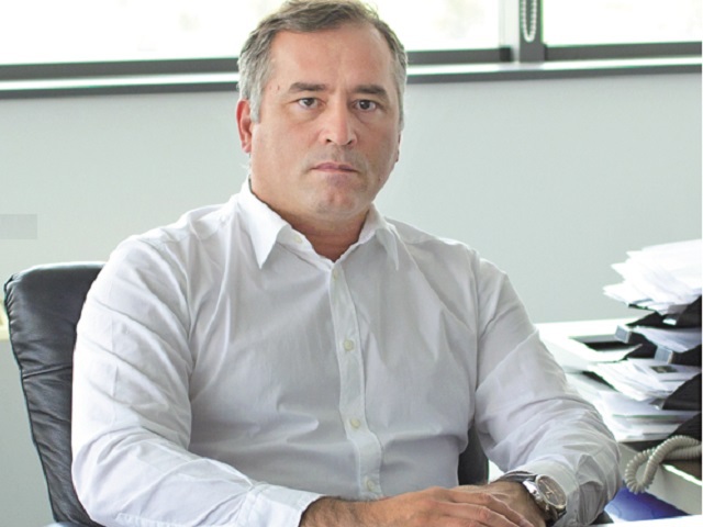 Afacerile producătorului de textile Tanex, deţinut de...