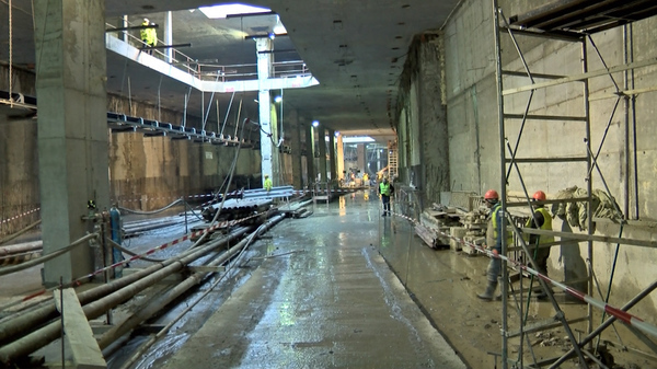 Reportaj de pe şantierul metroului din Drumul Taberei. Tunelul de la magistrala 5 e aproape gata