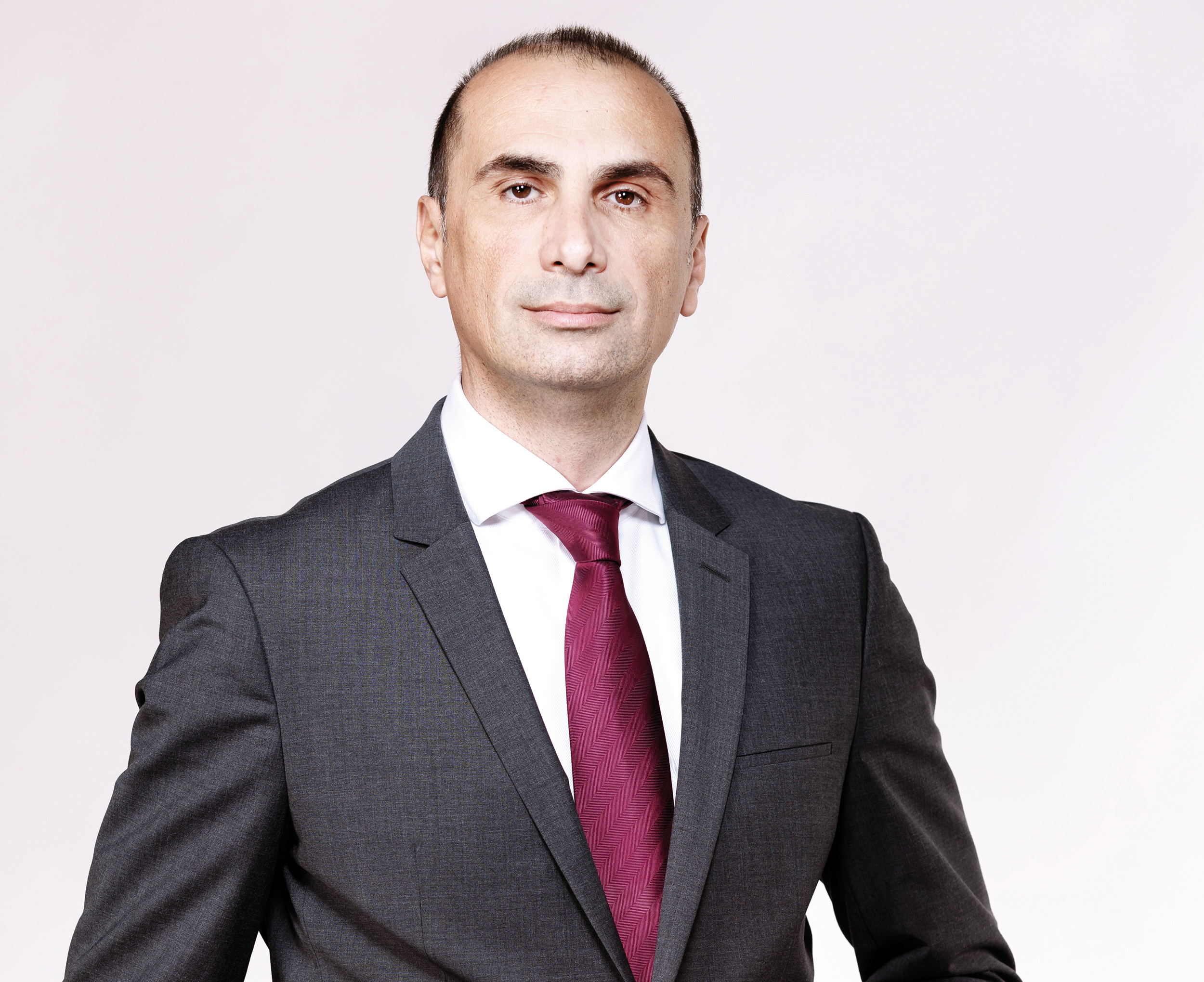 Business Magazin. Oriol Deig încearcă să demonstreze cu Meta Estate Trust că oportunităţile imobiliare din România sunt mai mari decât în Spania