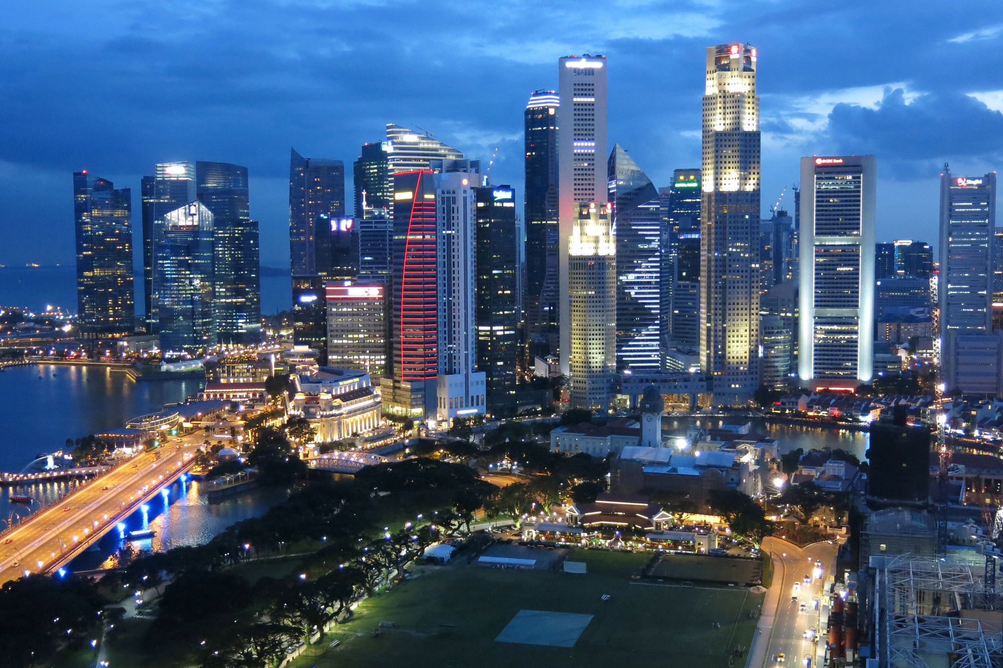 Bogaţii din Singapore sunt cei mai nefericiţi din Asia în ceea ce priveşte echilibrul dintre viaţa profesională şi cea privată