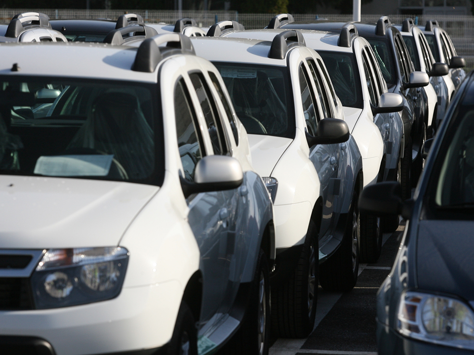 Înmatriculările de autoturisme noi sub marca Dacia în UE au scăzut cu 6,8% în octombrie