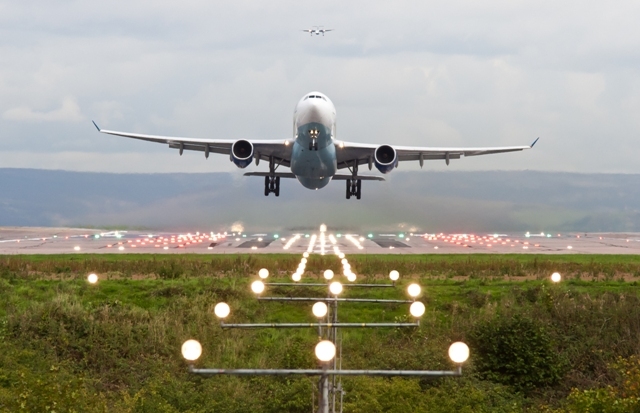 Aeroportul Cluj ”visează” la zboruri directe spre New York în 7-8 ani