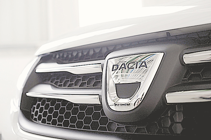 Creştere masivă pentru Dacia în primele 11 luni ale anului pe piaţa din Franţa