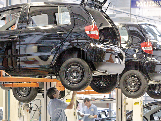 Volkswagen pierde 15,6 mld. dolari într-o zi după ce a încercat să trişeze la testele de poluare din SUA
