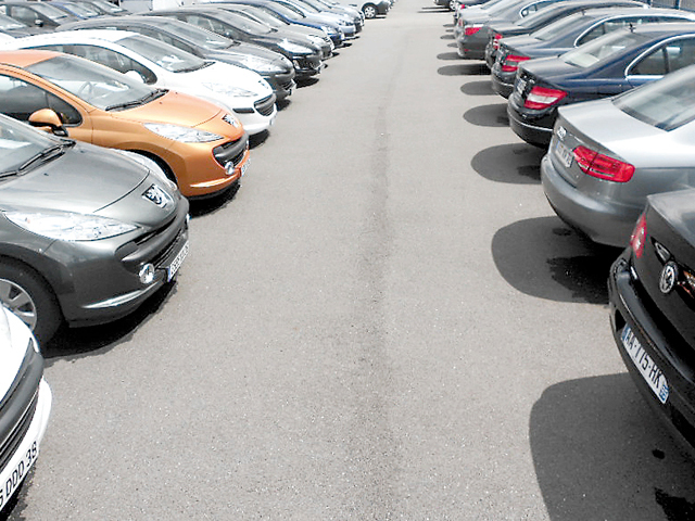 Efervescenţă pe piaţa auto: în august s-au vândut aproape 30.000 de maşini noi, de 2,3 ori mai multe decât în august 2017