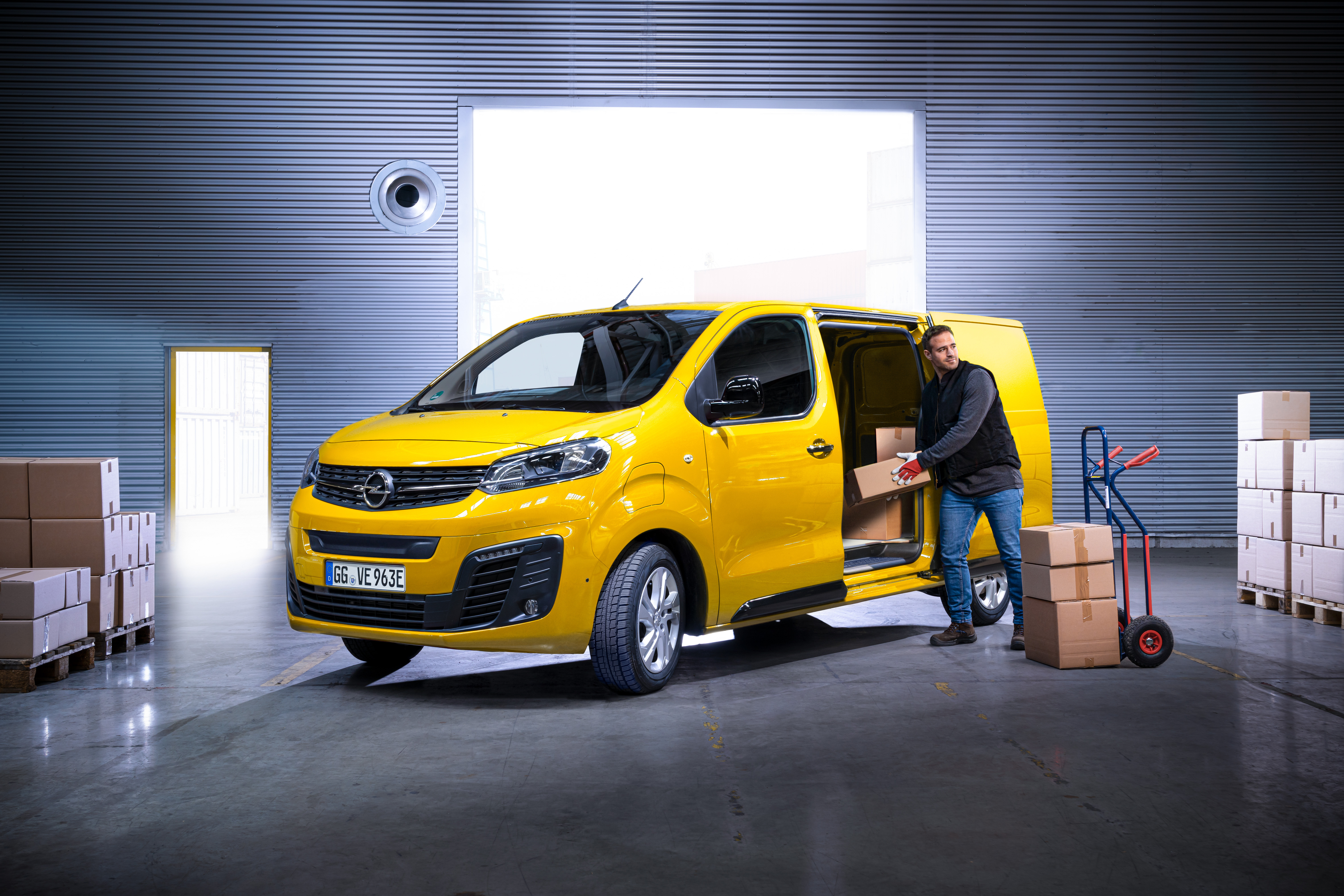 Opel pregăteşte primul van electric pentru piaţa europeană