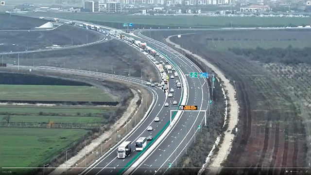 Moldova are autostradă. Ce face cu ea? Un transportator de mărfuri din Suceava despre Autostrada Moldovei: Câştigăm eficienţă: timp mai scurt de tranzit, costuri mai predictabile şi o planificare mult mai bună a curselor