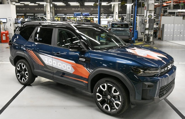 Pariul de 2,5 miliarde de euro: Dacia a produs deja la Mioveni peste 100.000 de SUV-uri Bigster, cel mai scump model produs până acum de Automobile Dacia