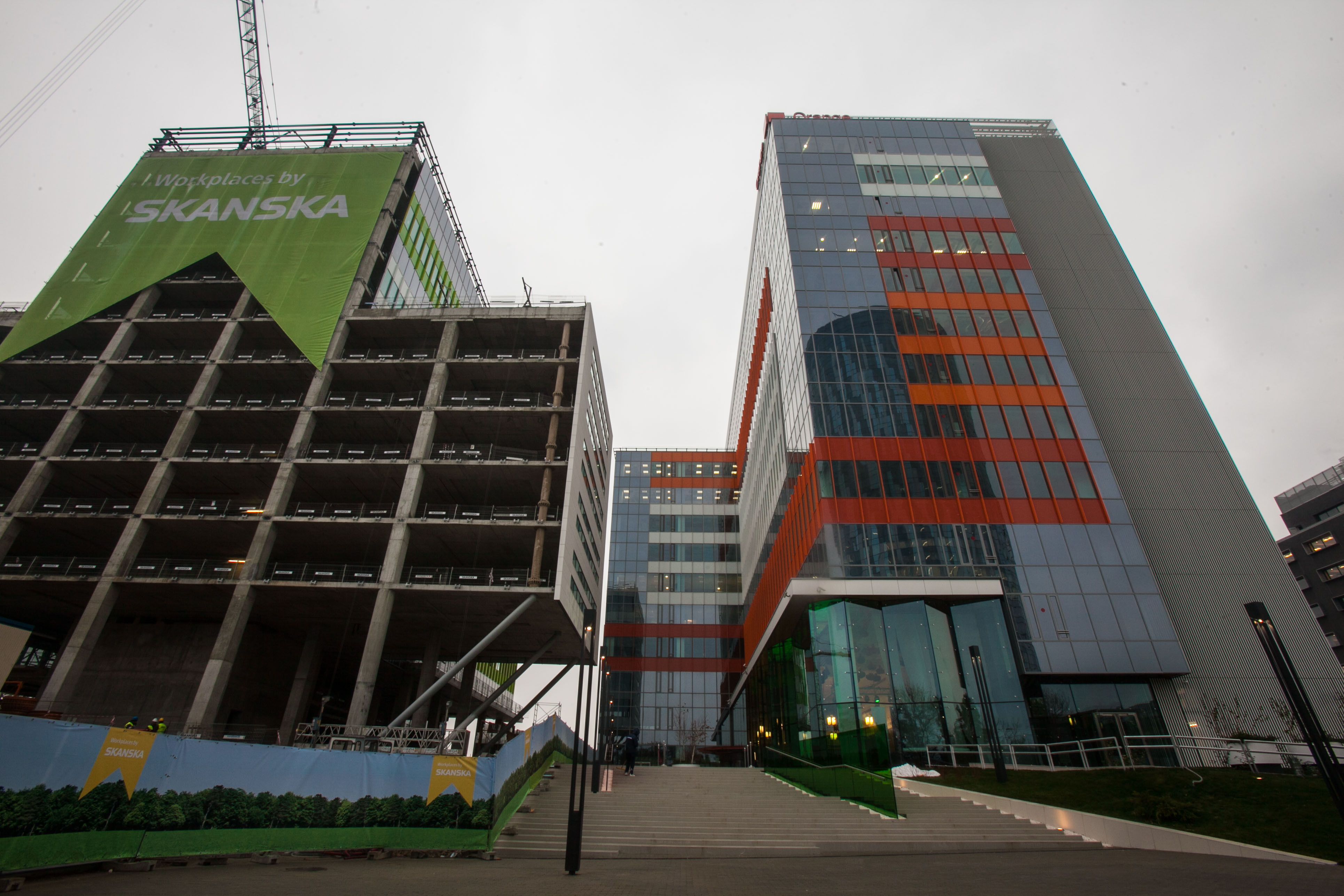 Orange şi Schneider Electric se mută în prima clădire de birouri din Bucureşti a suedezilor de la Skanska 