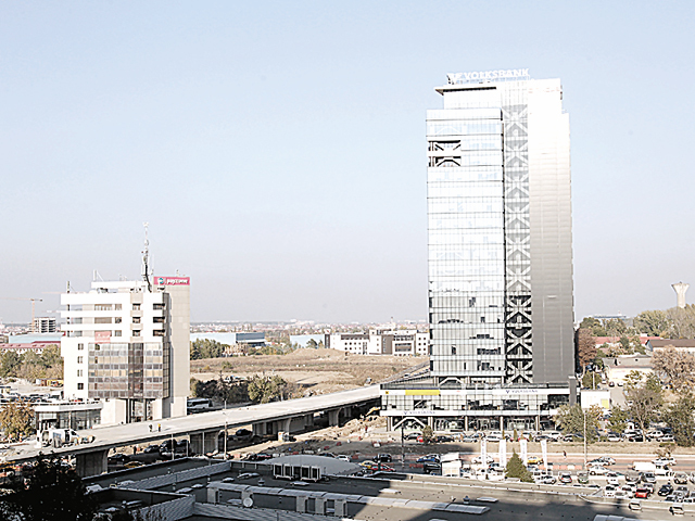 Papalekas dă 46 mil. euro pe Nusco Tower, sediul Volksbank