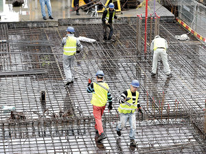 Locuinţele şi birourile din Bucureşti se construiesc cu 3.000 de muncitori din India, Vietnam sau Nepal