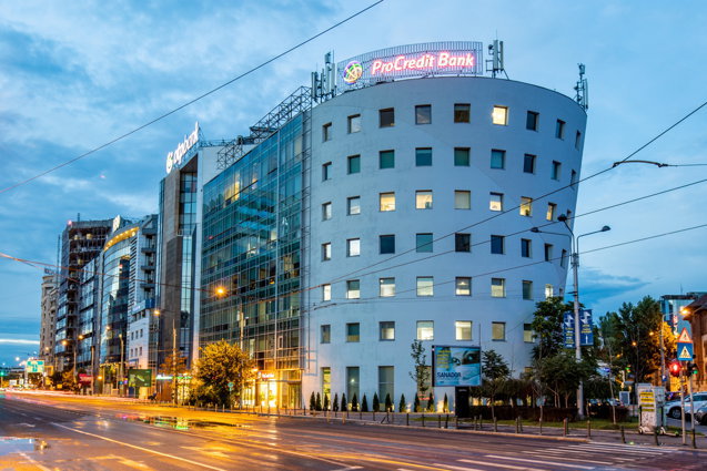 A treia companie cu sediul în Ungaria cumpără o clădire de birouri pe Buzeşti, lângă Piaţa Victoriei: Hungarian Crown Holding Kft cumpără Cascade Office de la GTC