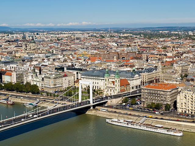 25.000 de apartamente sunt în construcţie în Budapesta