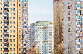 ZF Index Imobiliar. Centrul Capitalei, singura zonă care se ieftinea în iunie, a urcat cu 20.000 de euro în trei luni, la 240.000 de euro pentru un trei camere vechi, iar Dristor, Berceni şi Iancului, vedetele din iunie, scad