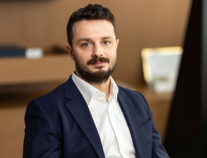 Adrian Stoichină, co-CEO PRIMA Development Group: Cât ne costă, de fapt, o lege care protejează pe jumătate. Ce ar trebui să învăţăm de la Franţa despre protecţia cumpărătorului de locuinţe