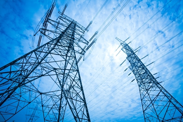 CE suspectează Transelectrica şi OPCOM că discriminează traderii străini de energie