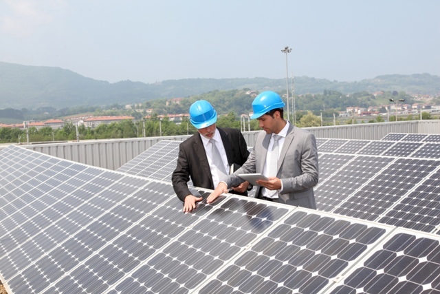 Compania chineză Suntech Power va livra panouri solare pentru două parcuri fotovoltaice în România