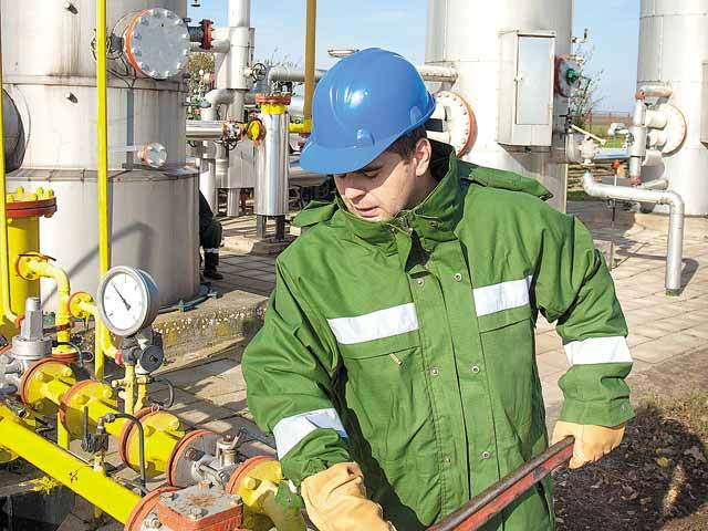 Consumul de gaze a scăzut în 2012, semn de încetinire economică. Factura către ruşi a ajuns la 1 mld. euro