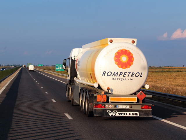 „Nu vindem preferenţial acţiunile de la Rompetrol, ci competitiv. Oricine vine cu un preţ mai mare câştigă, dar nu cred că e cazul“