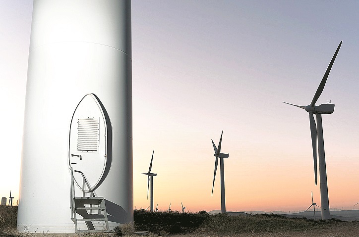 Unul dintre cei mai mari dezvoltatori de regenerabile din Italia, Alerion, se asociază cu Muntmark şi pariază 360 mil. euro pentru solare şi eoliene în România. Primele avize de racordare deja au fost emise