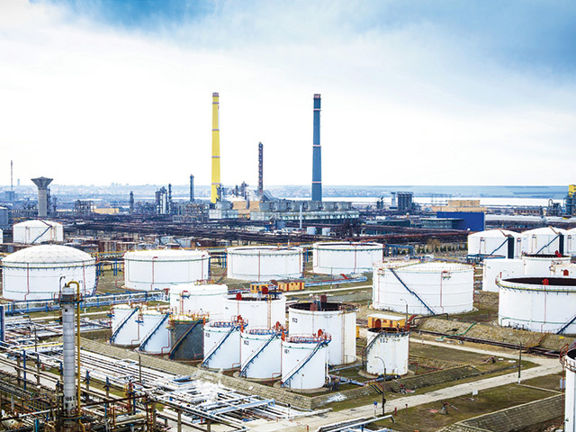 OMV Petrom creşte producţia de combustibil de avioane la Petrobrazi după explozia de la Petromidia, cel mai mare producător local de kerosen