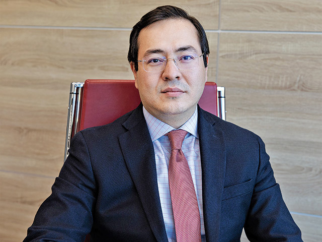 Iskander Abdibaitov, chief officer corporate development Rompetrol: Scăderea cererii pentru combustibil şi creşterea numărului de vehicule electrice vor schimba fundamental mediul afacerilor downstream