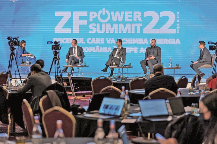 ZF Power Summit 22. Contextul geopolitic actual arată că îndepărtarea de importurile energetice şi de resursele fosile este direcţia corectă. Ritmul decarbonizării trebuie însă să ţină cont de consumatori şi industrie