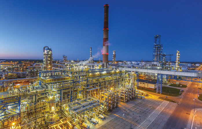 De ce ar vrea Saudi Aramco, cel mai mare exportator de petrol din lume, să se retragă din Polonia şi din UE şi ce ar însemna asta pentru statul polonez. Varşovia vorbeşte de o oportunitate de „repolonizare” a unor active strategice. Ce poate învăţa Români
