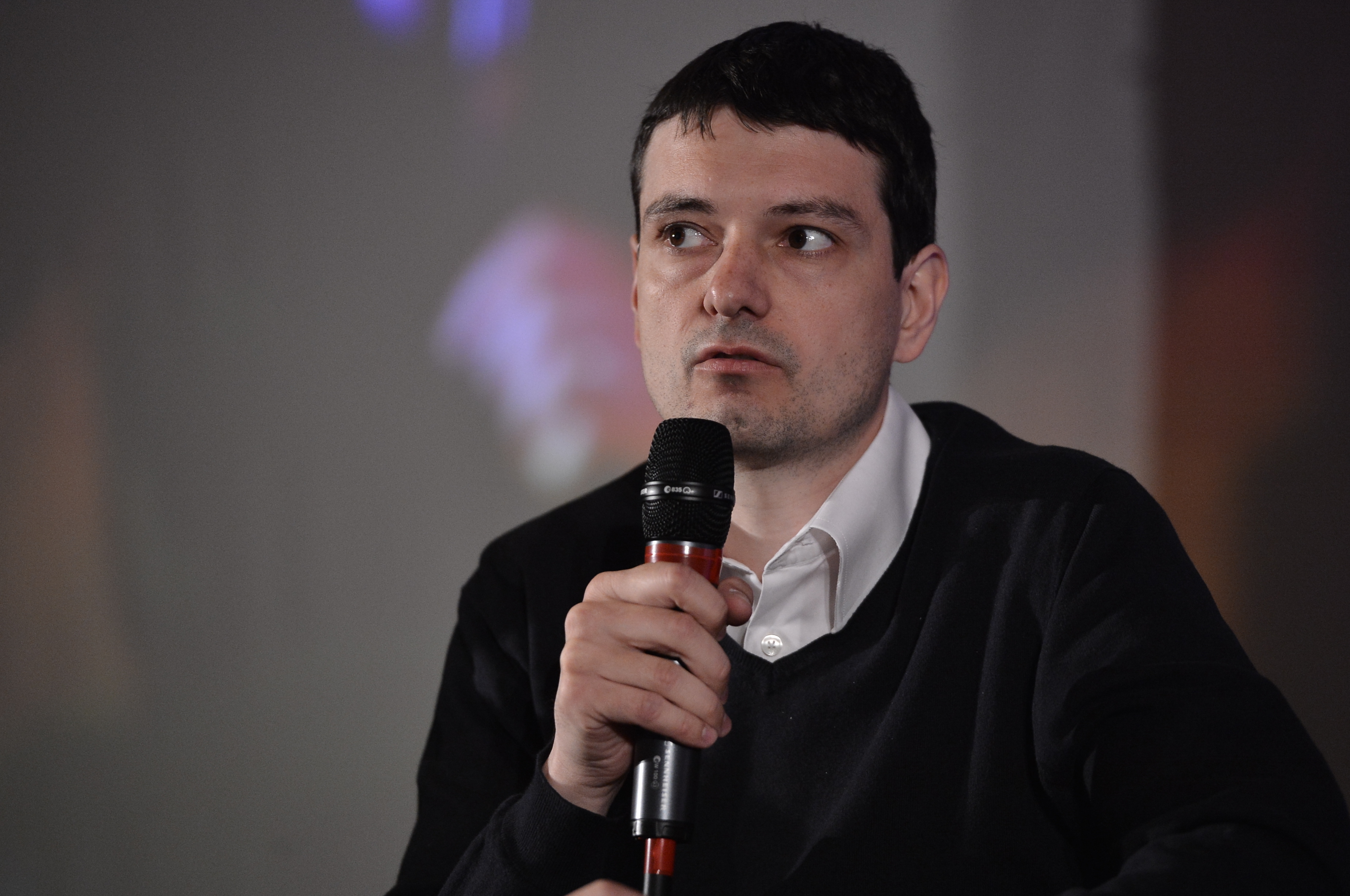 Răzvan Sturza, sales manager BlackBerry: În România lucrăm cu un singur dezvoltator de aplicaţii