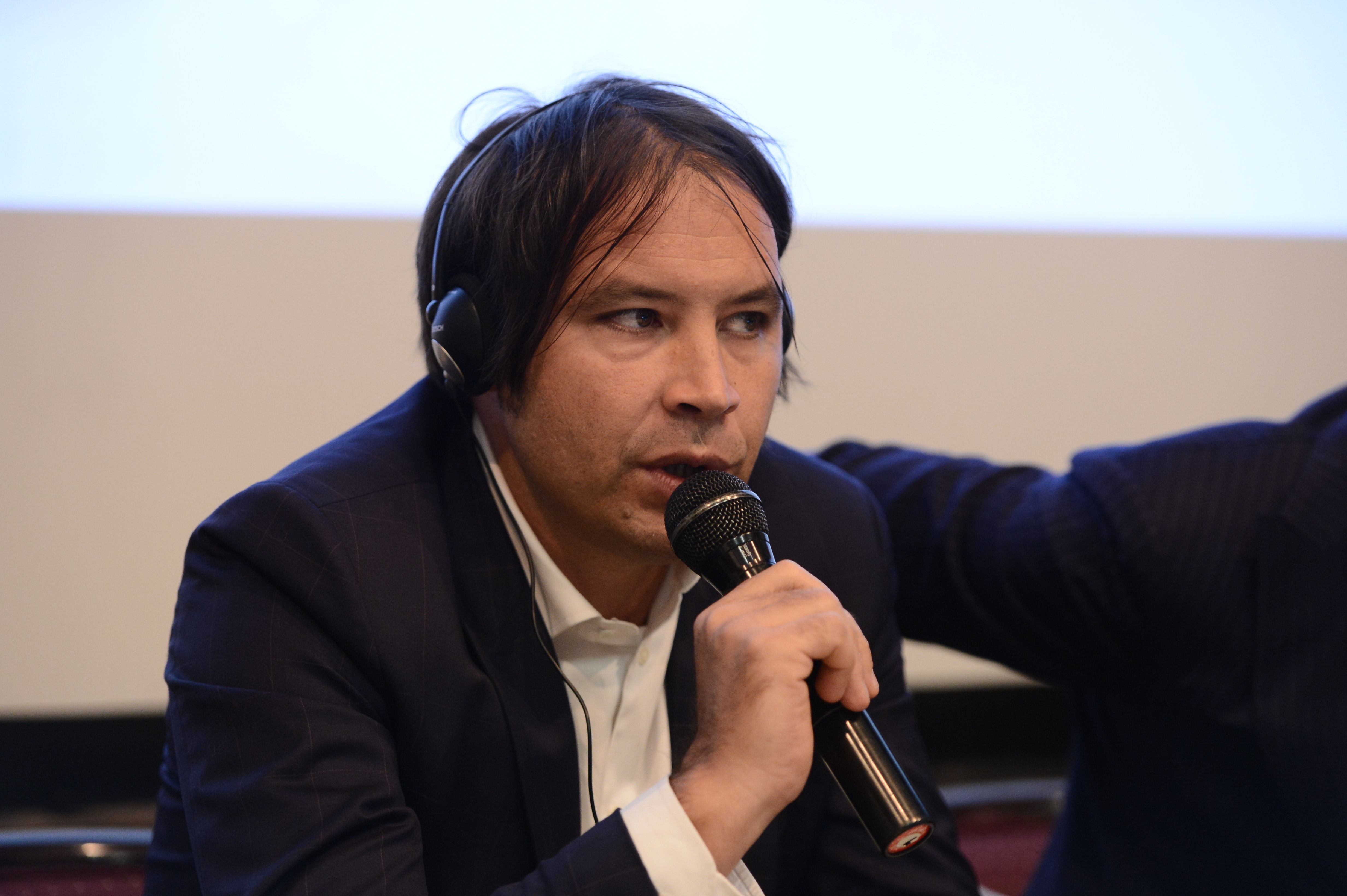 Julien Duccaroz, Orange România: Necesitatea clienţilor de a fi conectaţi mereu la internet este un factor important de creştere în România