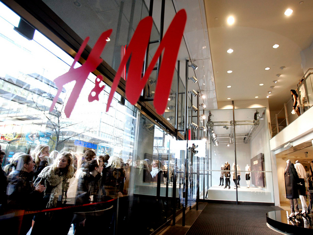 Retailerul suedez H&M lansează anul viitor magazinul online în România