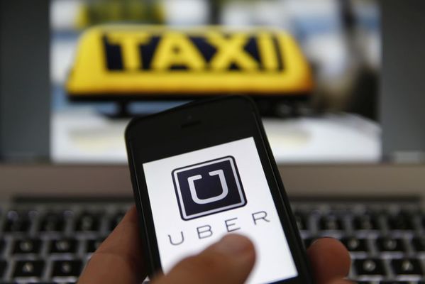 Serviciul low-cost de transport al Uber, UberPop, a fost interzis în Bruxelles
