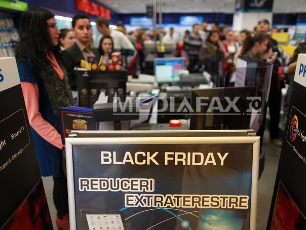 Black Friday 2015: Românii vor cheltui online cu o treime mai mult faţă de 2014