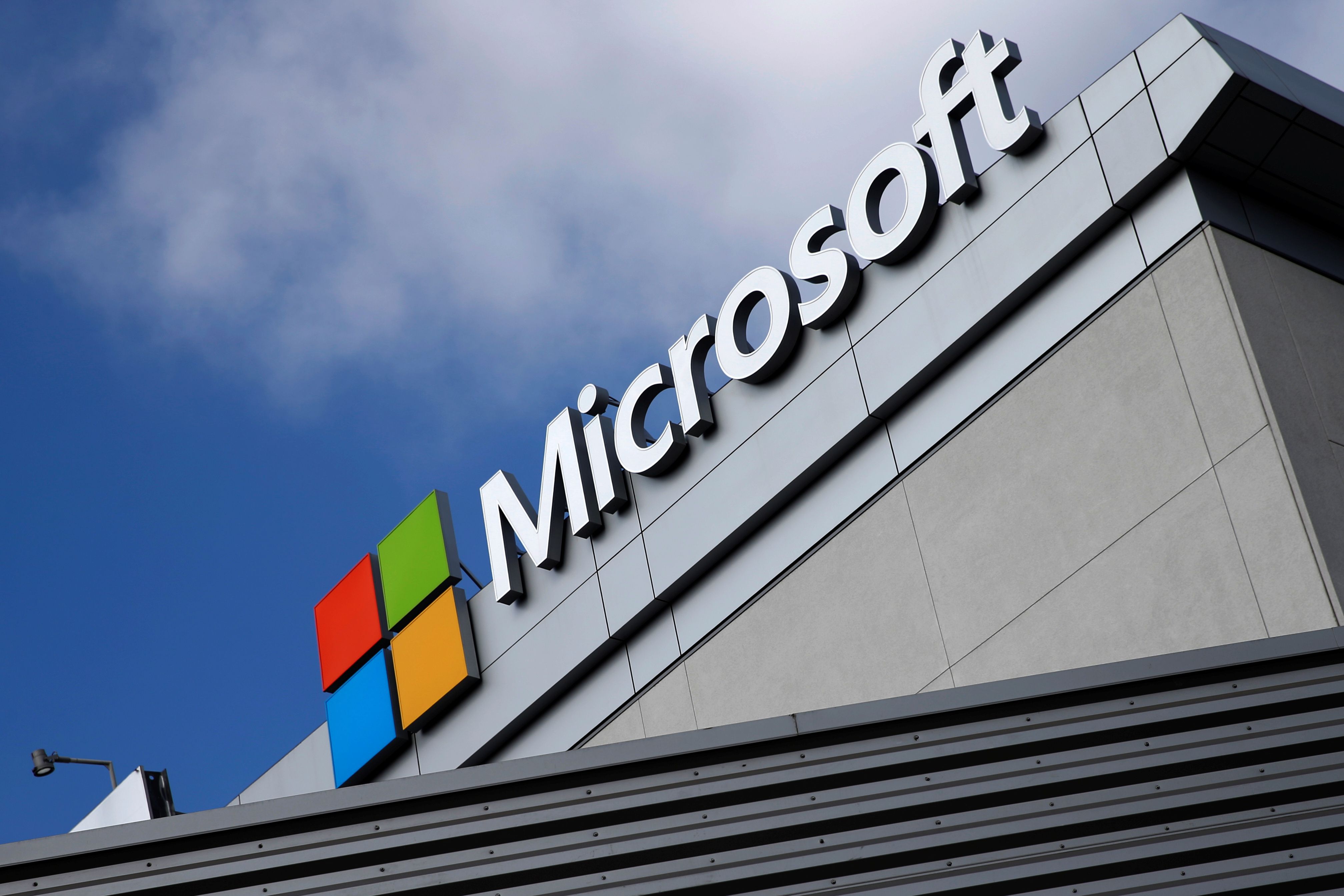 Microsoft România, afaceri de 321 milioane de lei în 2017, plus 16%. Businessul s-a dublat în 5 ani, dar marja de profit a atins un minim de numai 3,9%