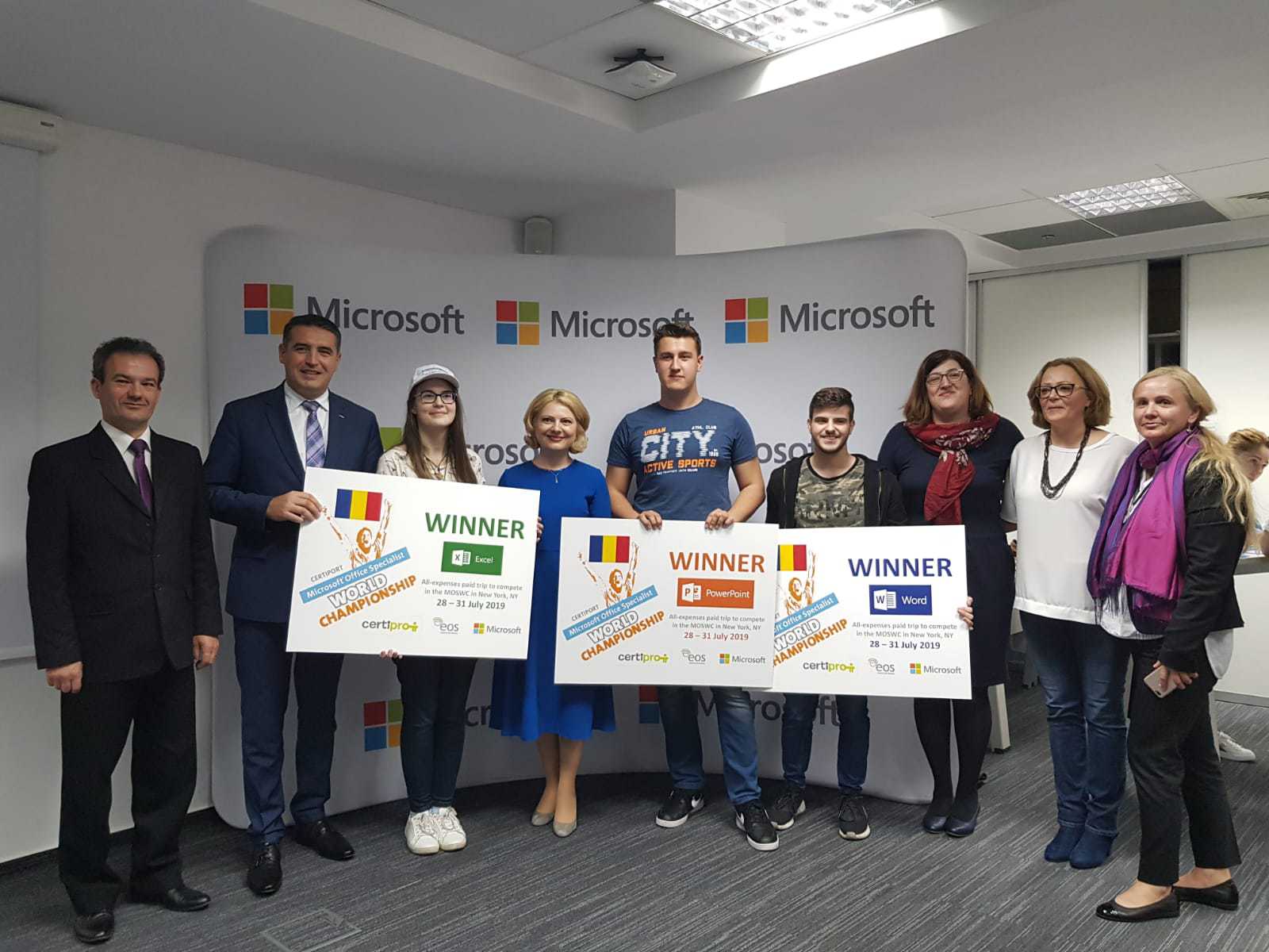 Trei liceeni vor reprezenta România în Campionatul Mondial Microsoft Office Specialist de la New York: Cine sunt campionii naţionali la Word, Excel şi PowerPoint 