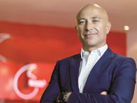 Interviu ZF. Achilleas Kanaris, CEO Vodafone România: Programul de repoziţionare a businessului va mai dura doi ani, dar de acum înainte nu va mai avea impact asupra numărului de angajaţi. Planul e în acord cu obiectivele grupului, dar se derulează în mod