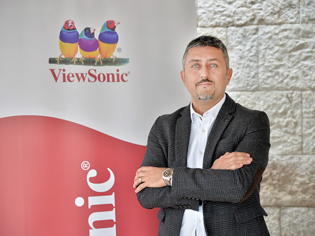 Burak Aydin, director regional, ViewSonic : În primul trimestru al acestui an ne-am crescut vânzările din România cu 40% pe toate gamele de produse. Recent, am semnat un parteneriat cu NOD – cel mai mare distribuitor IT de pe plan local - şi vrem să continuăm să creştem pe piaţa din România